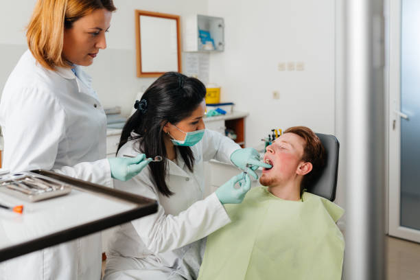 Best Orthodontic Emergency Dentist in Woodmont, CT